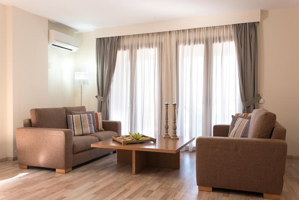 Leste Luxury Homes Pláka Buitenkant foto